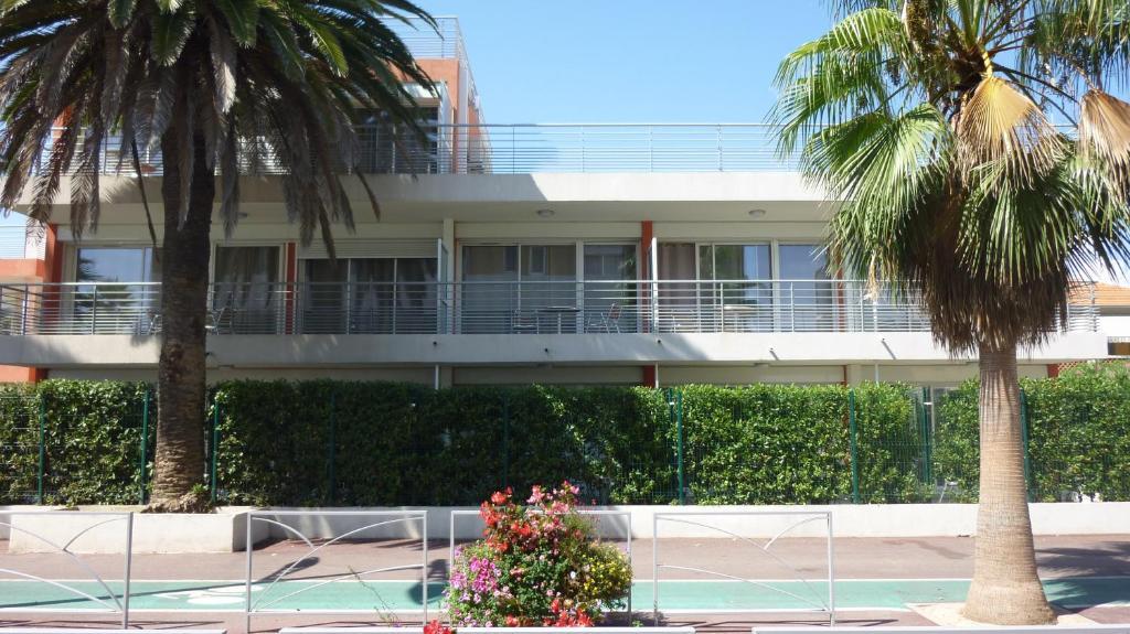 Residence Syracuse Villeneuve-Loubet Bagian luar foto