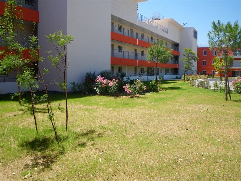 Residence Syracuse Villeneuve-Loubet Bagian luar foto